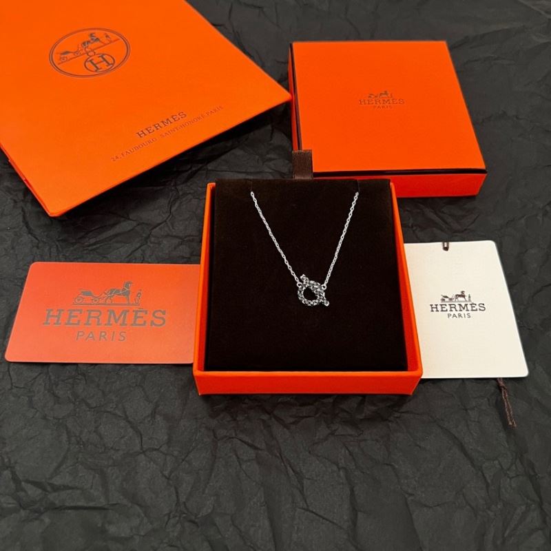 H**mes necklaces